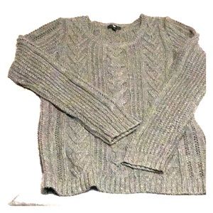 Gap sweater